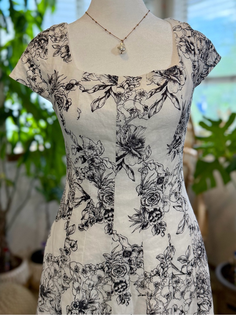 Linen Blend Bagatelle Artsy Boho Euro Summer White Black Floral Midi SunDress 6 - Picture 3 of 12
